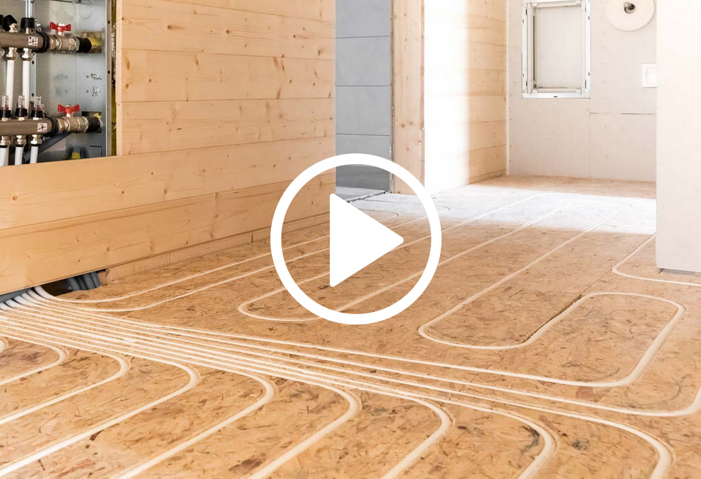 Bekijk de presentatie video van vloerverwarming infrezen in OSB